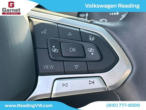 Certified 2023 Volkswagen Taos SEL image 32