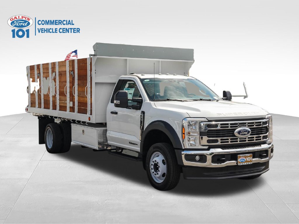 New 2026 Ford F550 2WD Regular Cab Super Duty image 3