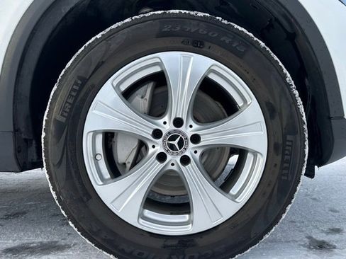 Used 2018 Mercedes-Benz GLC 300 4MATIC image 10