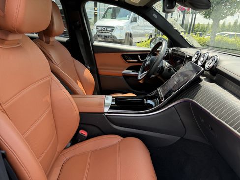 Certified 2023 Mercedes-Benz GLC 300 4MATIC w/ Exclusive Trim Package image 34