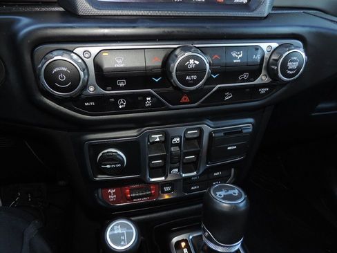 Used 2020 Jeep Wrangler Unlimited Rubicon image 25