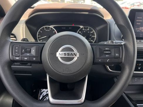 Used 2021 Nissan Rogue S FWD image 20