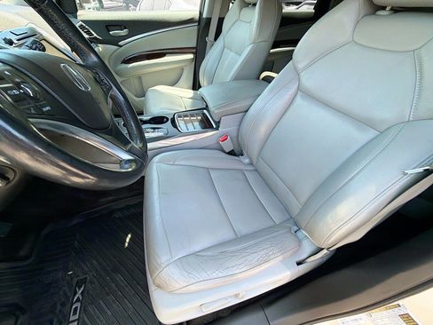 Used 2017 Acura MDX FWD image 11
