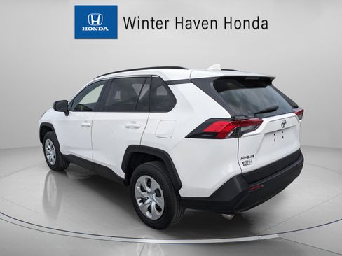 Used 2020 Toyota RAV4 LE image 6