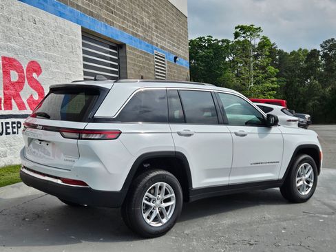 New 2026 Jeep Grand Cherokee Laredo AWD/4WD image 7