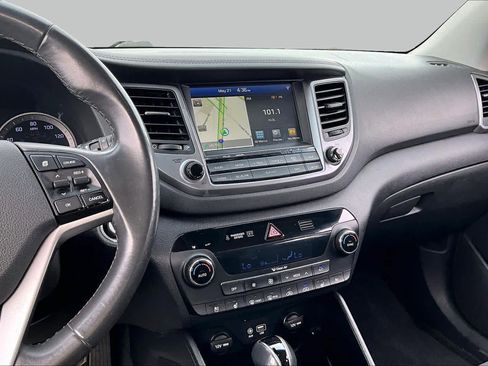 Used 2017 Hyundai Tucson Limited w/ Limited Ultimate Package 03 FWD image 7