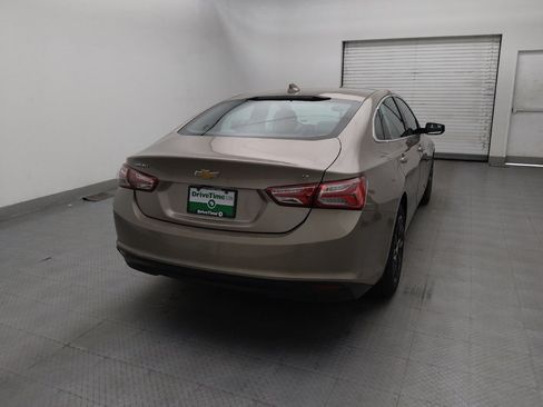 Used 2022 Chevrolet Malibu LT FWD image 7