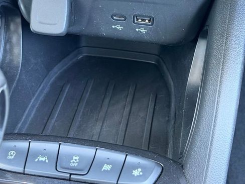 Used 2024 Chevrolet TrailBlazer LT w/ LT Cold Weather Package FWD image 22