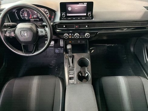 Used 2024 Honda Civic Sport image 3