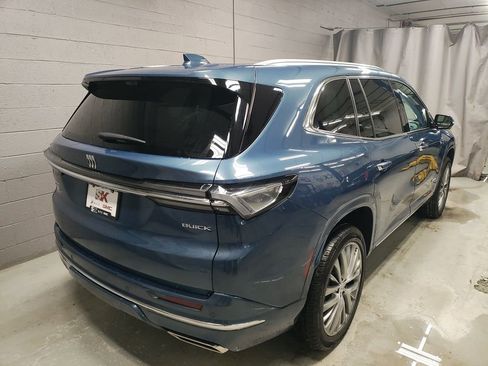 New 2026 Buick Enclave Avenir w/ Super Cruise Package image 2