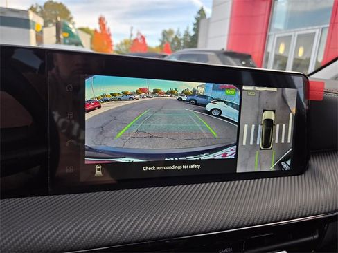 New 2026 Nissan Kicks SR w/ Cold Weather Package image 17