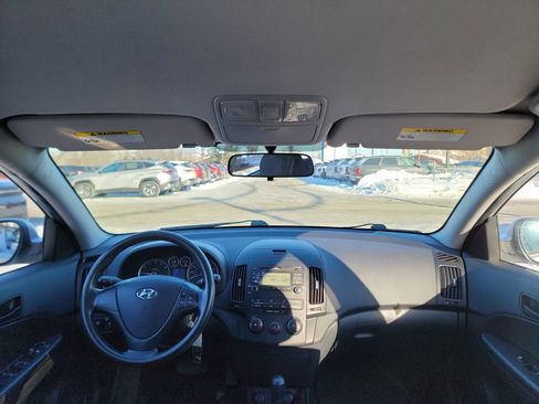 Used 2010 Hyundai Elantra GLS image 25