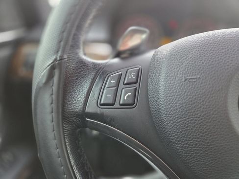 Used 2008 BMW 328i Convertible image 22