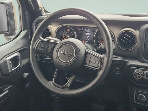 Used 2021 Jeep Wrangler Unlimited Sport AWD/4WD image 17