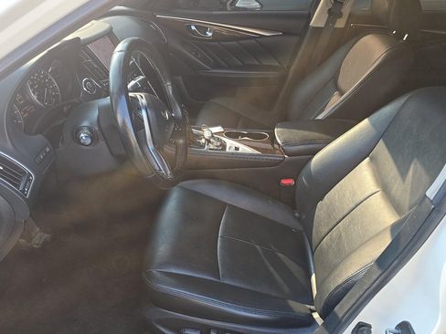 Used 2018 INFINITI Q50 Luxe w/ Essential Package (3.0T Luxe) AWD/4WD image 4