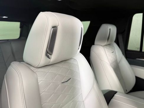 New 2026 Cadillac Escalade ESV Platinum Sport AWD/4WD image 29