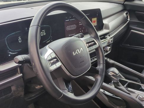 Used 2024 Kia Telluride S w/ S Sunroof Package image 18