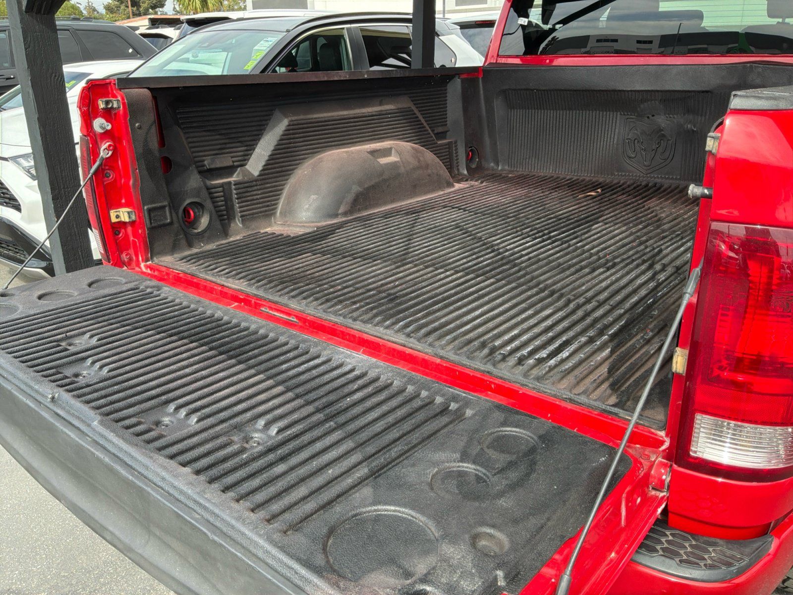 Used 2019 RAM 1500 Express w/ Express Value Package RWD image 17