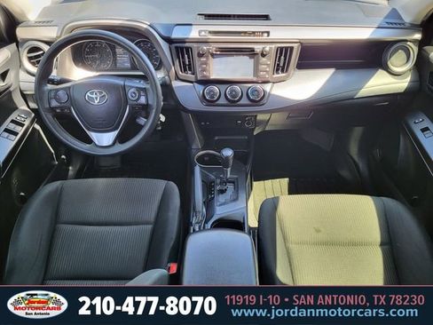 Used 2017 Toyota RAV4 LE image 12