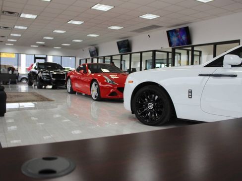 Used 2023 Lamborghini Urus S image 53