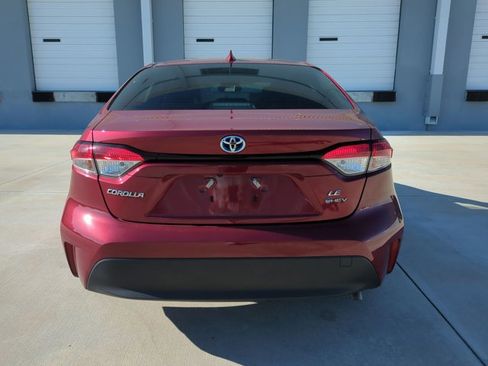 Certified 2025 Toyota Corolla LE image 6