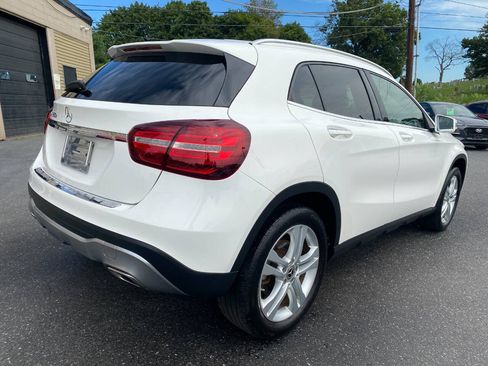 Used 2020 Mercedes-Benz GLA 250 4MATIC image 3