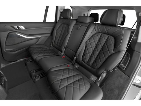 Used 2024 BMW X7 M60i w/ M Sport Professional Package AWD/4WD image 13
