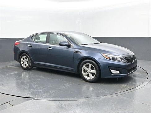 Used 2015 Kia Optima LX image 3