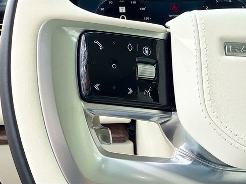 New 2026 Land Rover Range Rover Long Wheelbase SE AWD/4WD image 37