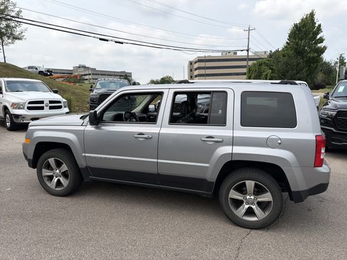Used 2017 Jeep Patriot High Altitude AWD/4WD image 4