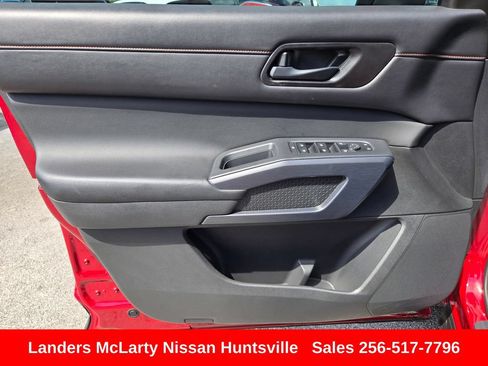 Used 2023 Nissan Pathfinder Rock Creek AWD/4WD image 21