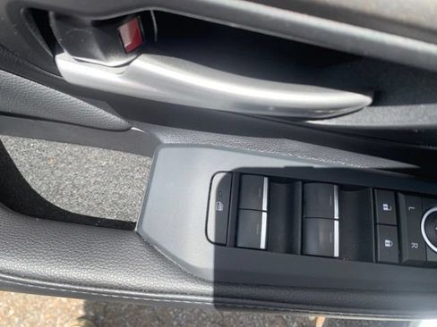 Used 2026 Toyota Grand Highlander FWD image 11