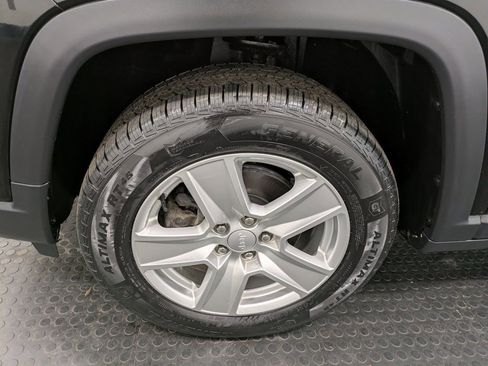 Used 2022 Jeep Compass Latitude w/ Sun and Sound Group image 7