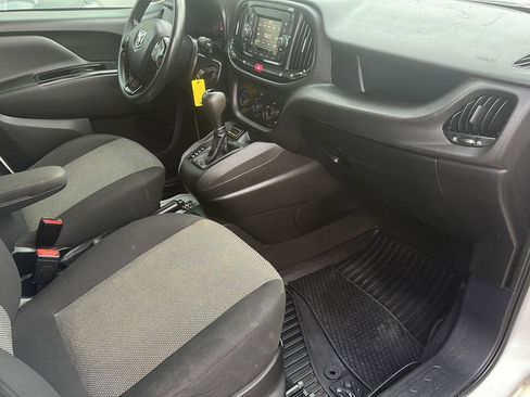 Used 2020 RAM ProMaster City Tradesman image 5