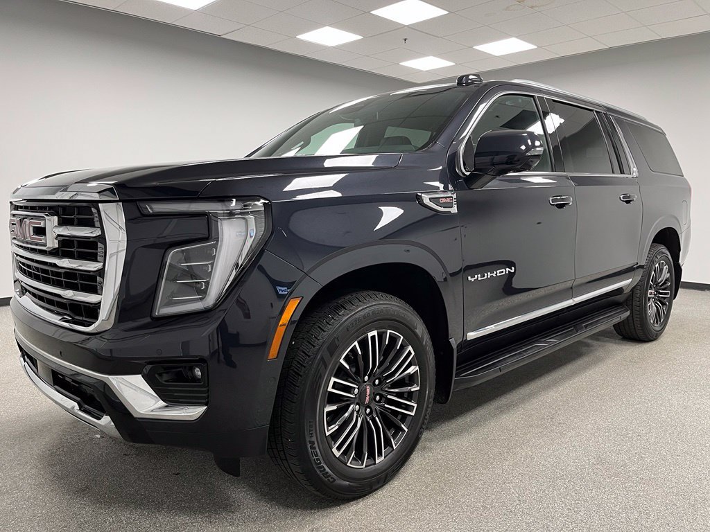 Used 2025 GMC Yukon XL Elevation w/ LPO, Get Active Package AWD/4WD image 4