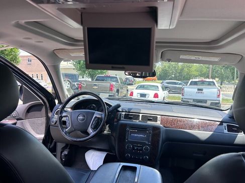 Used 2013 GMC Yukon Denali AWD/4WD image 14