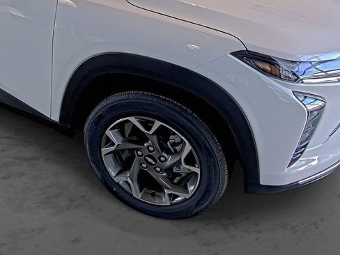 New 2026 Chevrolet Trax LT image 16