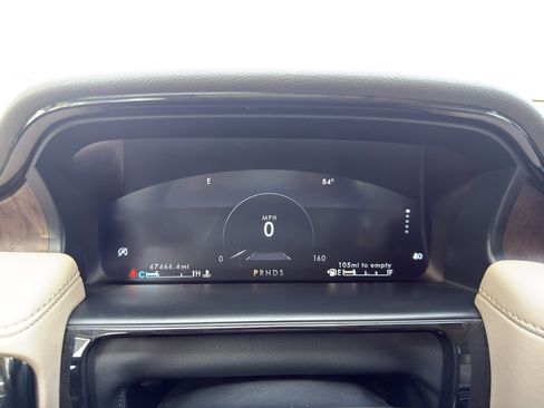 Used 2023 Lincoln Nautilus Reserve AWD/4WD image 15