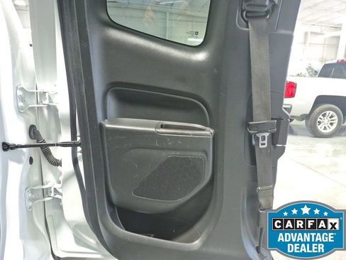 Used 2022 Chevrolet Colorado W/T RWD image 19