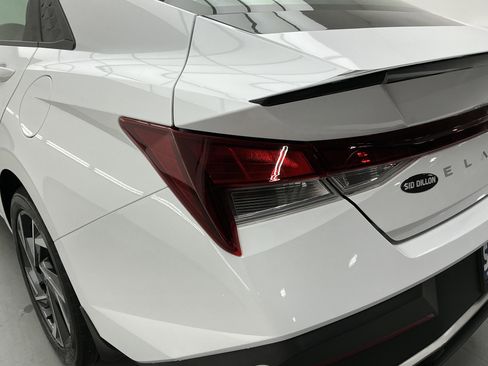 Used 2025 Hyundai Elantra Sport image 22