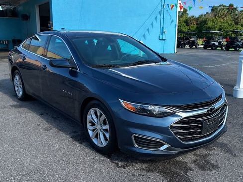 Used 2019 Chevrolet Malibu LT FWD image 1