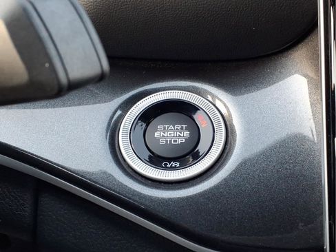 Used 2023 Jeep Grand Cherokee L Altitude image 21