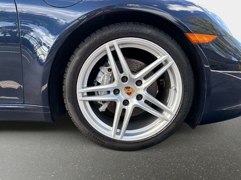 Used 2017 Porsche 911 Carrera 4 AWD/4WD image 22