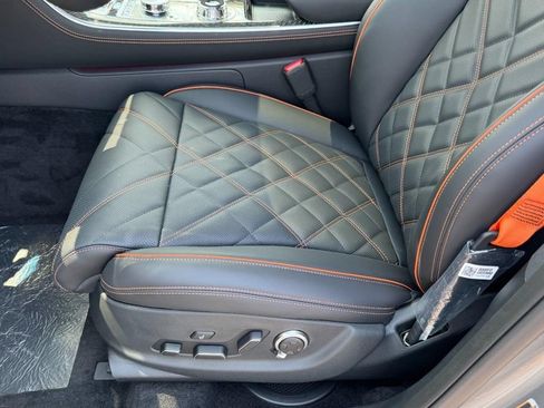New 2026 Genesis GV70 3.5T Sport Prestige AWD/4WD image 10