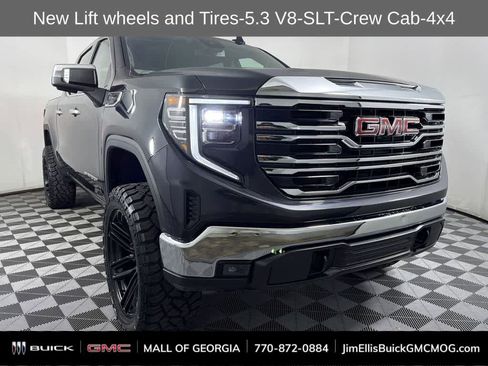 Certified 2025 GMC Sierra 1500 SLT image 1