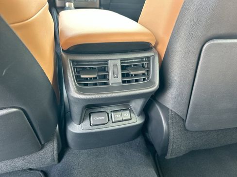 Used 2025 Lexus ES 350 w/ Premium Package FWD image 34