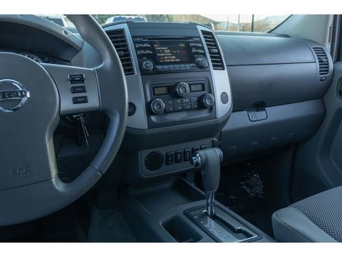 Used 2014 Nissan Frontier SV w/ SV Value Truck Package image 23