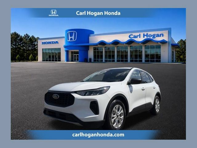 Used 2023 Ford Escape Active w/ Cold Weather Package FWD image 1