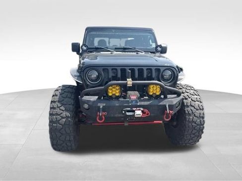 Used 2020 Jeep Gladiator Overland AWD/4WD image 5