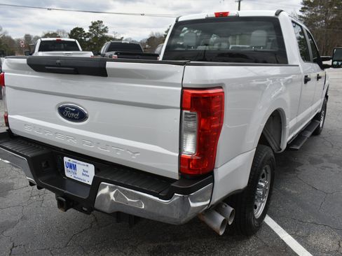 Used 2018 Ford F250 XL w/ Power Equipment Group image 6